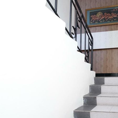 Готель Myzone Homtel Семаранг Екстер'єр фото